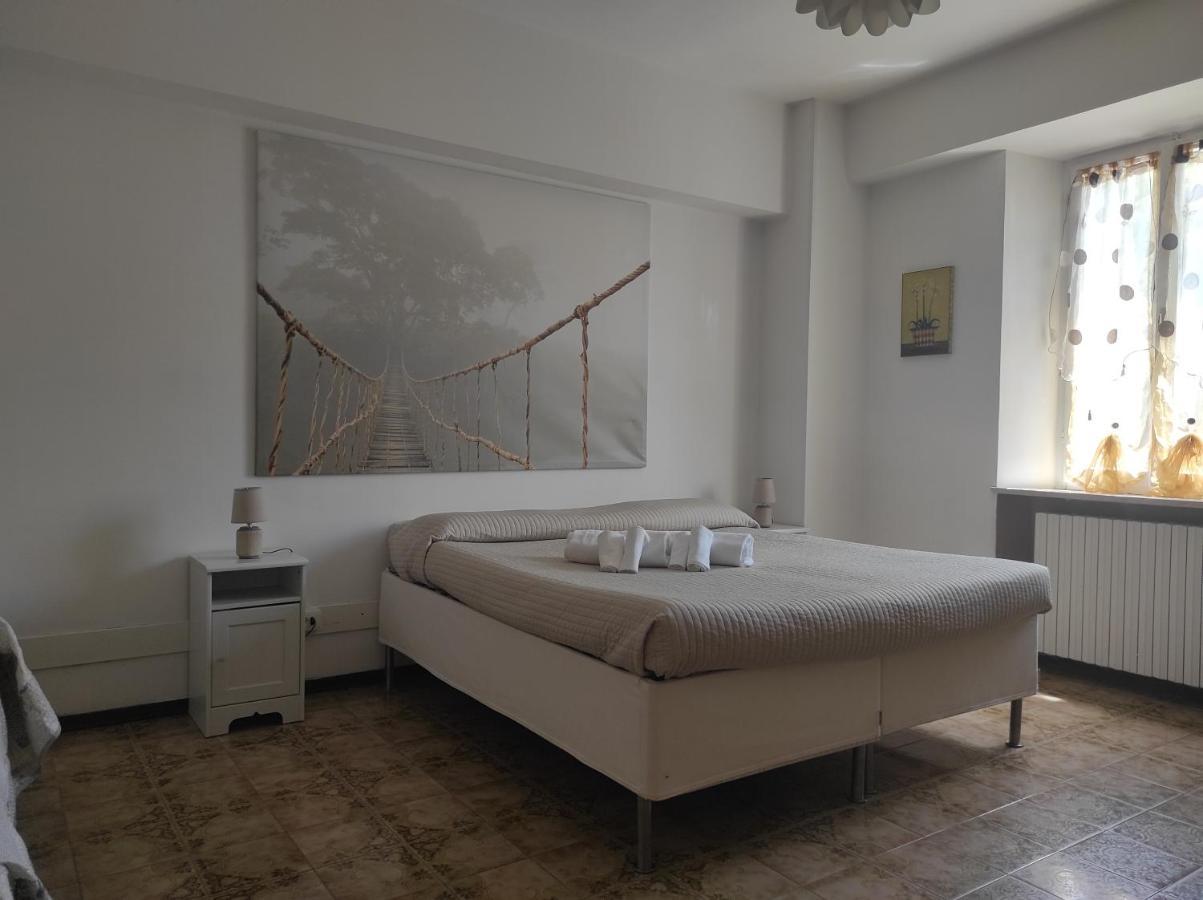 Monolocali Da Vinci Ξενοδοχείο Falconara Marittima Εξωτερικό φωτογραφία